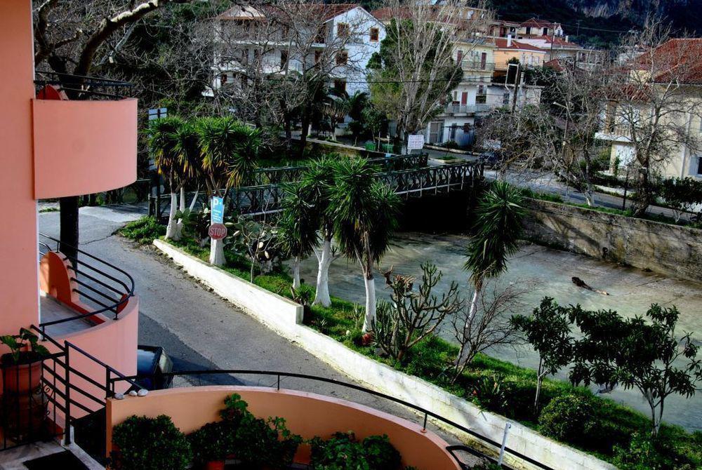 Odysseus Palace Poros  Exterior photo